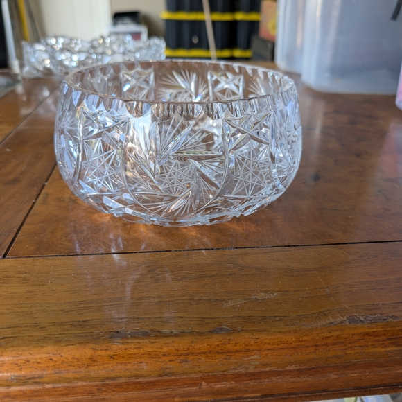 Intricate Crystal Cut Glass Bowl - Picture 1 of 4